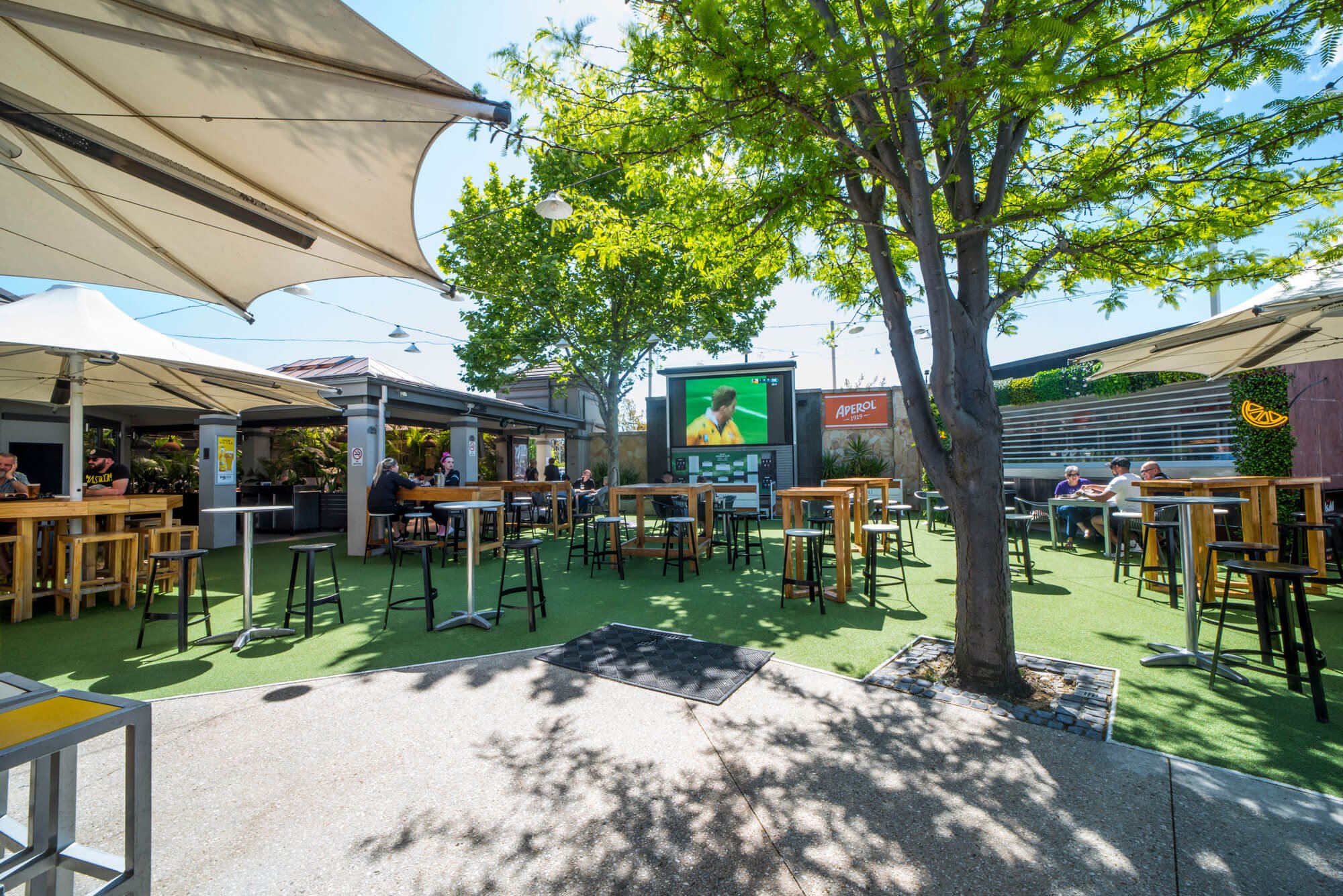 What's On The Gate Bar & Bistro